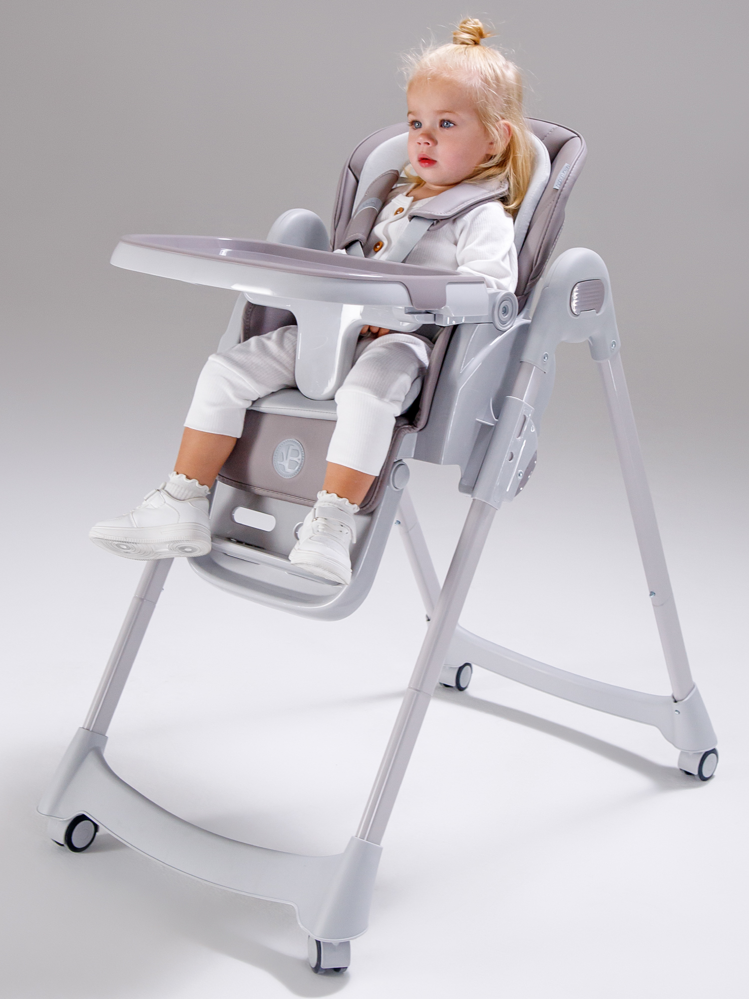 Стульчик детский для кормления Amarobaby, Yummy, коричневый